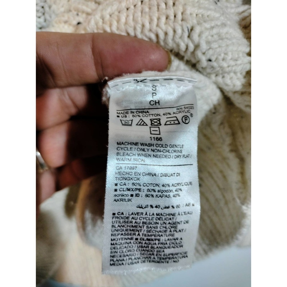 Old Navy cream color cable knit sweater woman small long sleeve - Picture 3 of 9